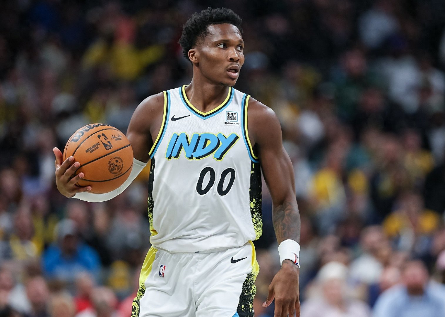 爱游戏大厅-步行者主场击败篮网，登顶东部排行榜的简单介绍