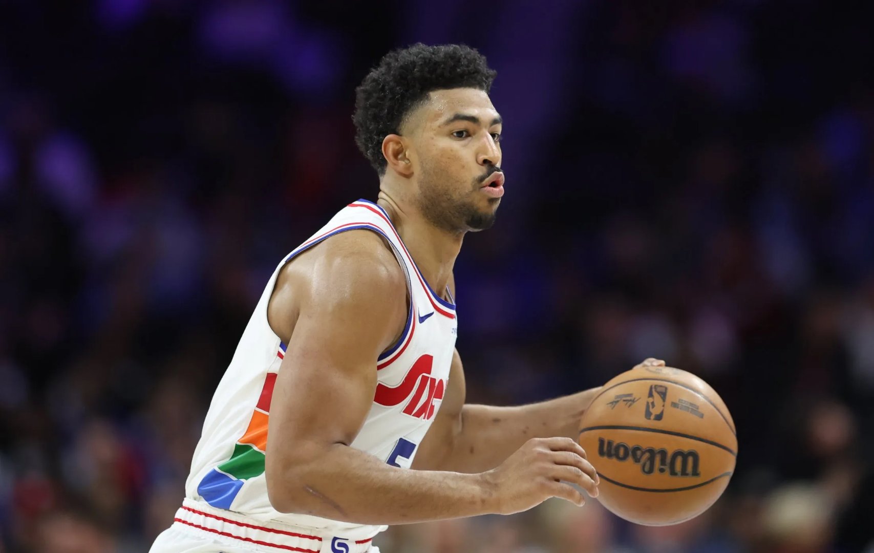 包含广东队横扫广州队，范弗利特状态火热的词条